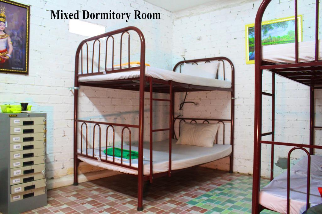 Sok San Hostel Siem Reap Exteriör bild